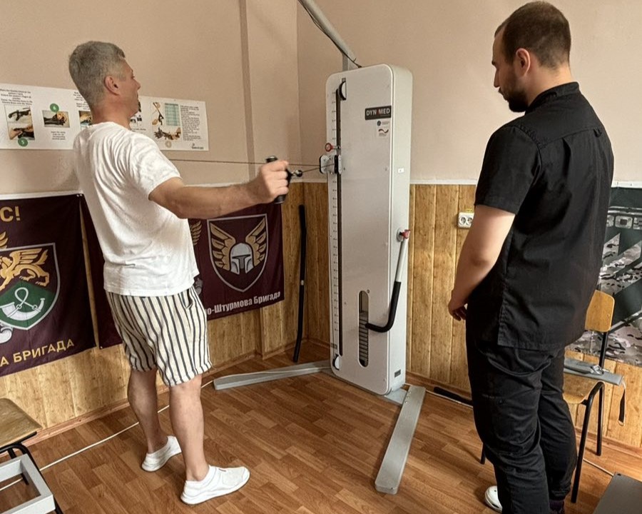 З кожним днем координація відновлюється, зір повністю відновився.